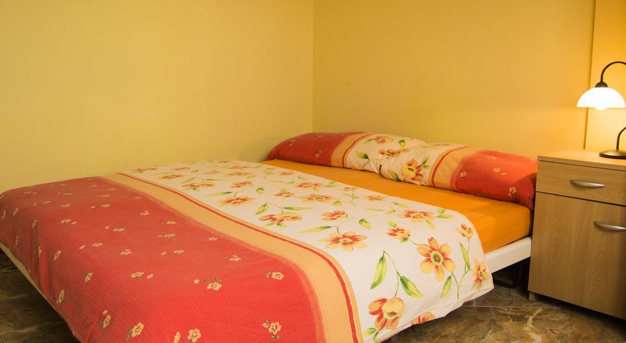 Apartments Barisic Hrvatskih Zrtava 404 Seget Vranjica 트로기르 객실 사진
