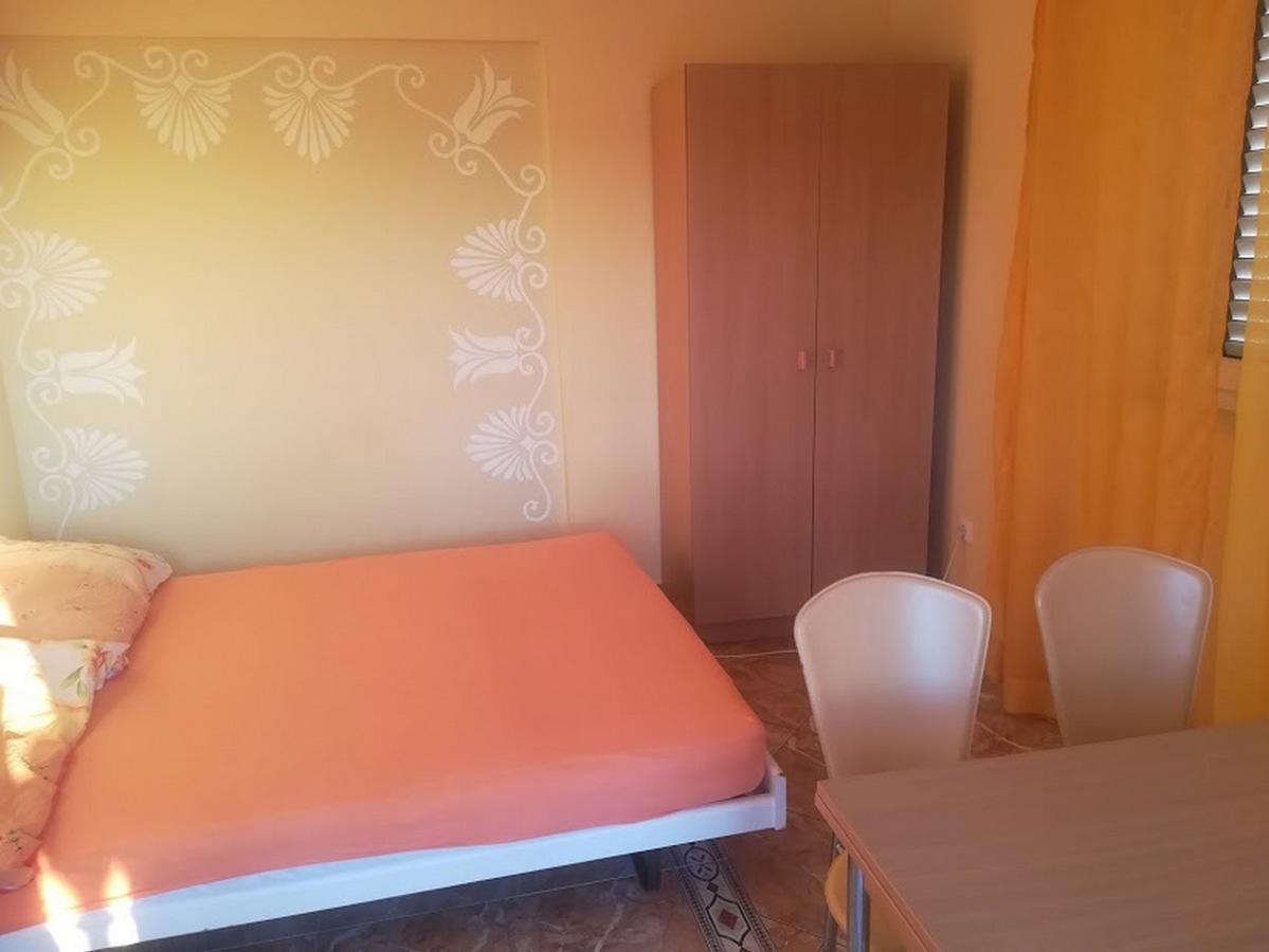 Apartments Barisic Hrvatskih Zrtava 404 Seget Vranjica 트로기르 외부 사진